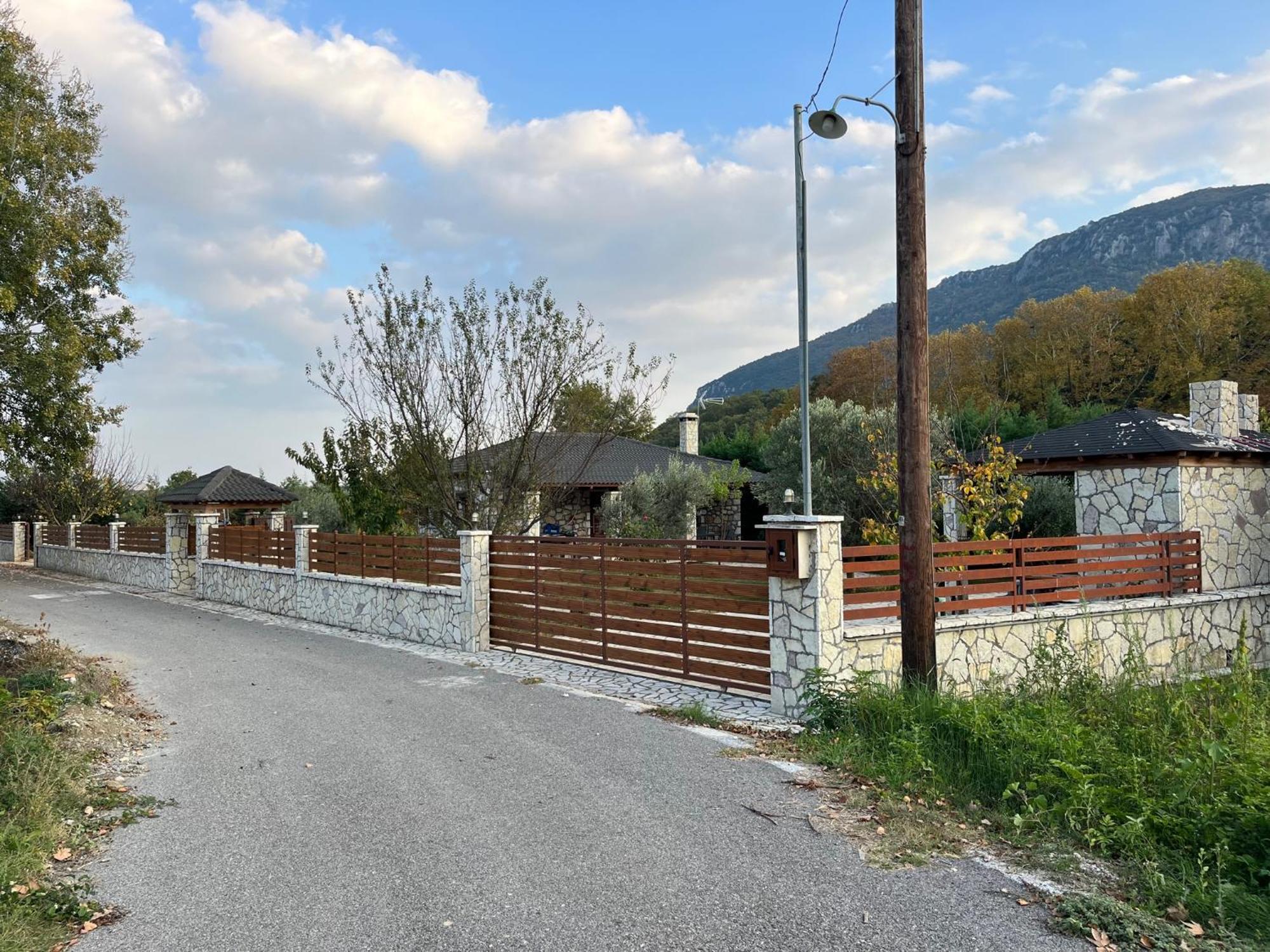 Το Πετρινο Σπιτι Του Καστρη! Με Θεα Τα Μετεωρα Villa Kalambáka Kültér fotó